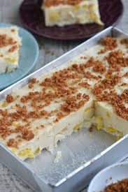 Maja Langka Is Delicious Take On Our Classic Maja Blanca Studded With Jackfruit And Topped With Latik This Coconut Filipino Food Dessert Coconut Pudding Food