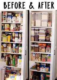 Simple Pantry Organization Ideas For The Practical Family For One Use Baskets To Keep Food Rangement Cuisine Rangement Placard Cuisine Idee Rangement Cuisine