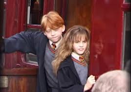 Emma Watson wearing fake buckteeth on the first day of shooting to look  more like book Hermione : rharrypotter