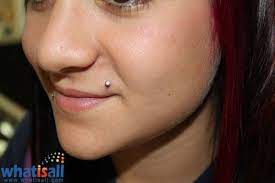 if only i liked needles haha monroe piercings lip piercing guys with lip piercings