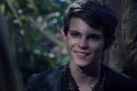 Robbie Kay The Best Eyebrow Actor Once Upon A Time Peter Pan Robbie Kay Peter Pan Robbie Kay