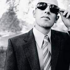 Obrázek obalu alba je přikládán v dostatečné kvalitě, vhodné i pro tisk. Sohne Stammheims Grob Grober Grobchen