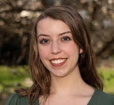 Julie Cushman's Instagram, Twitter & Facebook