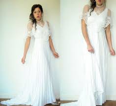 70 S Vintage White Bohemian Accordion Pleated A By Viralthreads White Bohemian A Line Wedding Dress Dresses