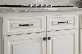 But kitchen cabinet hardware can make a big impact on the look and feel of not just your kitchen cabinets, but the entire room. Pin On Kitchen Idea