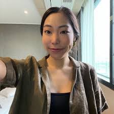 Anna Kook's Instagram, Twitter & Facebook