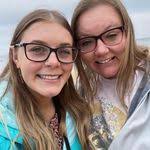 Danielle Guidebeck's Instagram, Twitter & Facebook