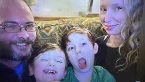 Stephanie Sandquist's Instagram, Twitter & Facebook