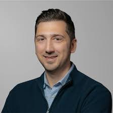 Elizabeth Destefano's Instagram, Twitter & Facebook