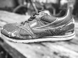 Salah satu contoh hak sebagai siswa adalah mendapatkan bimbingan yang baik dari guru. Sepatu Lukisan Dan Pendidikan Moral Jurnalisme Msi