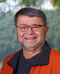 Social Impact Authors: How & Why Author Ken Whitt of Traces of God  Ministries Is Helping To Change Our World