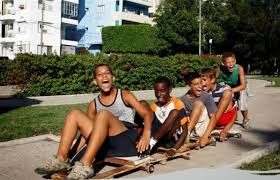 Un ejemplo perfecto de la identidad cultural de ecuador son sus juegos típicos los cuales han ayudado a generaciones y generaciones de niños a crecer mientras se divierten. Populares Juegos Infantiles Cubanos Que No Tienen Epoca Si Tu Infancia Fue En Cuba Los Conoces Todo Cuba