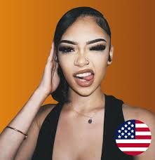 Who is Tayná Cerqueira? - Favikon