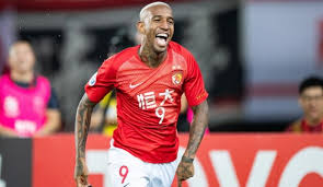 Şampiyonluk kutlamaları galatasaray, barcelona, juventus ve milan gibi devleri geçti galatasaray şampiyonluğu son nefeste kaybetti (i̇zle) şampiyon takım ne kadar kazanacak? Talisca Dan Galatasaray Aciklamasi Tum Spor Haber