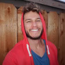 Lucas Tate (@mrcholo7)