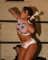 Kylie Rae - Wikipedia