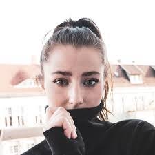 Maria Brant's Instagram, Twitter & Facebook