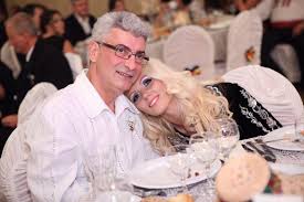 Try the suggestions below or type a new query above. De Ce A RenunÈ›at Silviu PrigoanÄƒ La Hainele Negre DupÄƒ 15 Ani Motivul Este Uluitor Vedete Avantaje Ro De 20 De Ani Pretuieste Femei Ca Tine