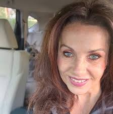 Should sellers include postage cost in listings?