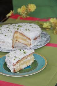 Gateau A Etage Coco Ananas Creme Mascarpone Pour Gateau Recette Gateau Ananas Gateau Ananas Coco