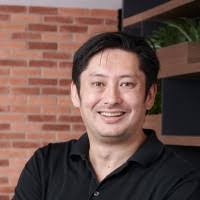 Gregory Brockett's Instagram, Twitter & Facebook