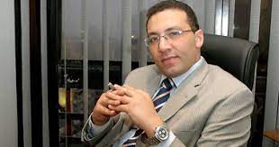 خالد صلاح هو كاتب صحفي مصري من مواليد 10 مايو عام 1969 بالدقهلية،و عاش طفولته وشبابه بحي إمبابة بالجيزة.تخرج من قسم الصحافة بكلية الإعلام في جامعة القاهرة عام 1993 وكان يشغل منصب رئيس تحرير جريدة اليوم السابع. Ø®Ø§Ù„Ø¯ ØµÙ„Ø§Ø­ Ø§Ù„ÙŠÙˆÙ… ÙÙ‰ Ø³Ø§Ù‚ÙŠØ© Ø§Ù„ØµØ§ÙˆÙ‰ Ø§Ù„ÙŠÙˆÙ… Ø§Ù„Ø³Ø§Ø¨Ø¹