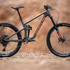 Focus Mountain Sam Enduro 2019 Season 2019 Focus Italia Group Enduro Fahrrad Fahrrad Mountainbike