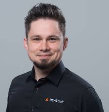 Connecting an amplified 3-wire transducer to STGM