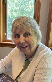 Anne Lahey's Instagram, Twitter & Facebook