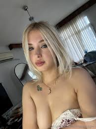 Ecem Hotoğlu ifşa nude Lina Su özgen OnlyFans | Türk ifşa