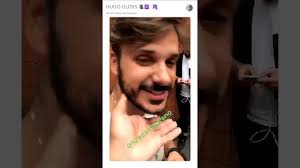 Ela tá fazendo terapia, não para de tremer, ta com medo de tudo e bem assustada. Hugo Gloss Ve Nude De Leo Stronda E Mostra Para Amigos Youtube