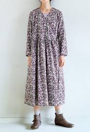 手作りする花柄のカシュクールワンピースとシンプルなブラウスの作り方 ワンピース ぬくもり ドレスの縫製型紙 手作り服 ワンピース 型紙 無料