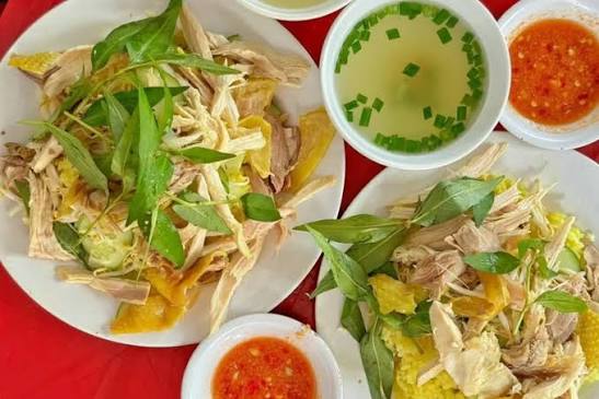 Cơm gà Phú Yên – Món ngon dân dã đậm vị xứ Nẫu