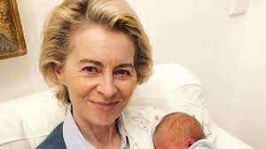 Oktober 1958 in brüssel, belgien), ist eine feministische berufspolitikerin und seit dem 1. MamÄƒ A 7 Copii Ursula Von Der Leyen A Devenit BunicÄƒ La 62 De Ani