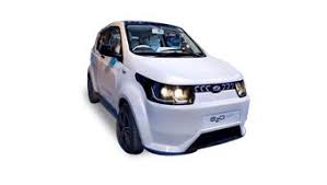 The xuv700 will be offered in both petrol and diesel options along with manual and automatic options. Mahindra Xuv700 Price 2021 Specs Mileage Reviews Cartrade