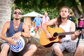 Each day at sundown, everyone including backpackers, families and local hippies gather along the rocks by the car park at main beach to listen to the drummers and soak up the atmosphere. Nine Reasons To Visit Byron Bay Yha Australia