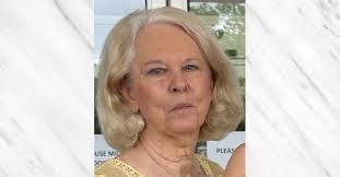 Mary Gilbert's Instagram, Twitter & Facebook