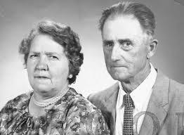 Ellen Leggett's Instagram, Twitter & Facebook