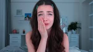 Andreea bostanica 📸youtube 500k 💕tiktok 2.9 mil 🎤artistă / new song👇🏻🤪💓 office@theonerecords.ro youtu.be/a6mno0vhkpi Dashboard Video Andreea Bostanica Eu RenunÈ› Wizdeo Analytics
