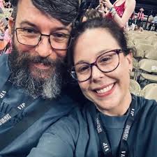 Elysa Arroyo (@ElysaArroyo)