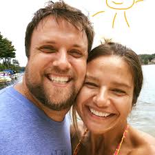 Bugs Bunny Collector Plate. S'more The Merrier. Neat item to add to your  collection! $10 pickup in moline