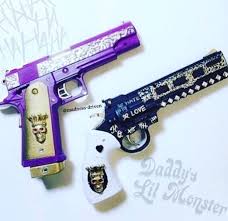 Joker And Harley S Customized Pistols Guns Handgun Guns Badass Guns In arkham knight (harley quinn's story pack) she used different forms laughing gas grenade. joker and harley s customized pistols