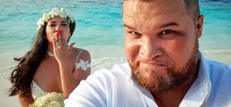PICS: Jason Goliath and Sian Bailey head to the Maldives for second wedding  ceremony
