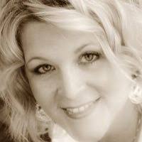 Julia Strong (jstrong24)