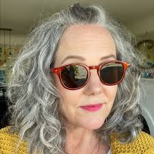 Well 2 days late “due to fed ex not Lectric” the wife's XP4 finally  arrived! Of course she won't let me open it until she does an unboxing  video. Hopefully it will