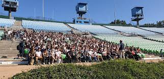 Maybe you would like to learn more about one of these? Journee D Integration Au Puy Du Fou Isme