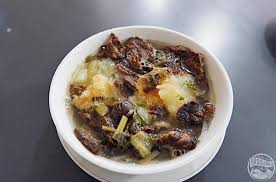 Soto kuah bening alias tanpa santan ini biasa menggunakan jeroan sapi seperti babat dan paru. Wah Ini 5 Soto Paling Nikmat Di Pekanbaru Brosispku Cerita Info Kuliner Di Kota Pekanbaru Riau