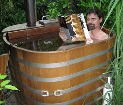 Badewannen, erfahrungen aus der badewanne. Outdoor Badebottiche Regentonnen Hot Tubs