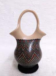 Mata Ortiz Handbuilt And Handpainted Wedding Vase Wedding Vases Native American Pottery Vase