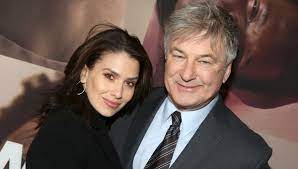 Hilaria baldwin said people need to either accept the curated persona and move on or connect & find similarities to relate to.. Hilaria Baldwin Der Countdown Lauft Sie Zeigt Ihren Babybauch Bunte De